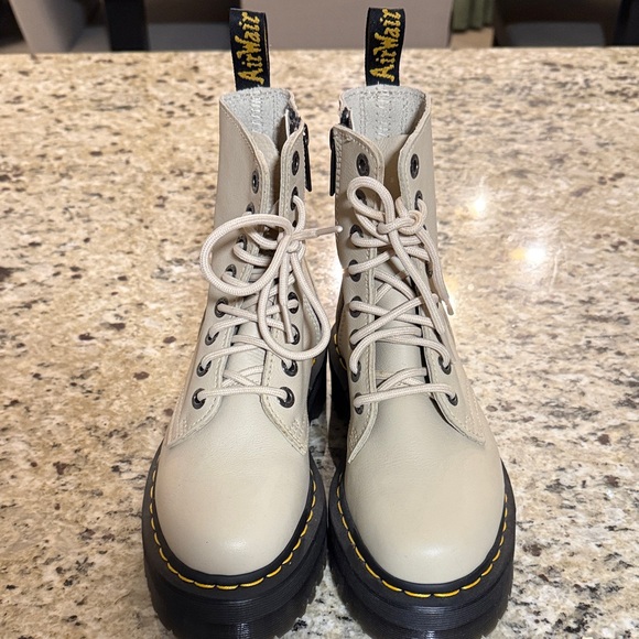 Dr Marten Jadon III Pisa Leather Platform Lace Up Boots - Picture 2 of 13